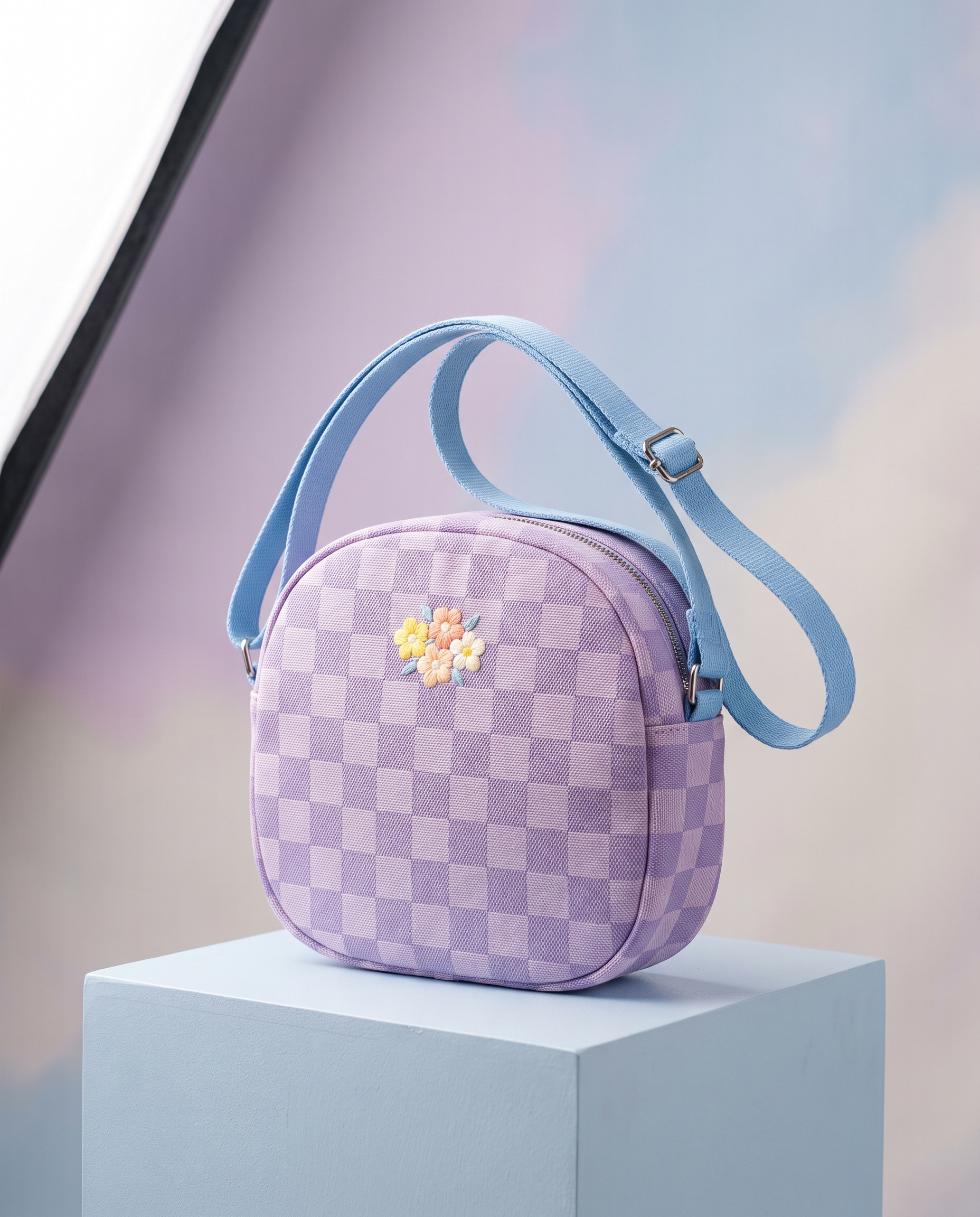 HelloLlamas bags and slippers collection